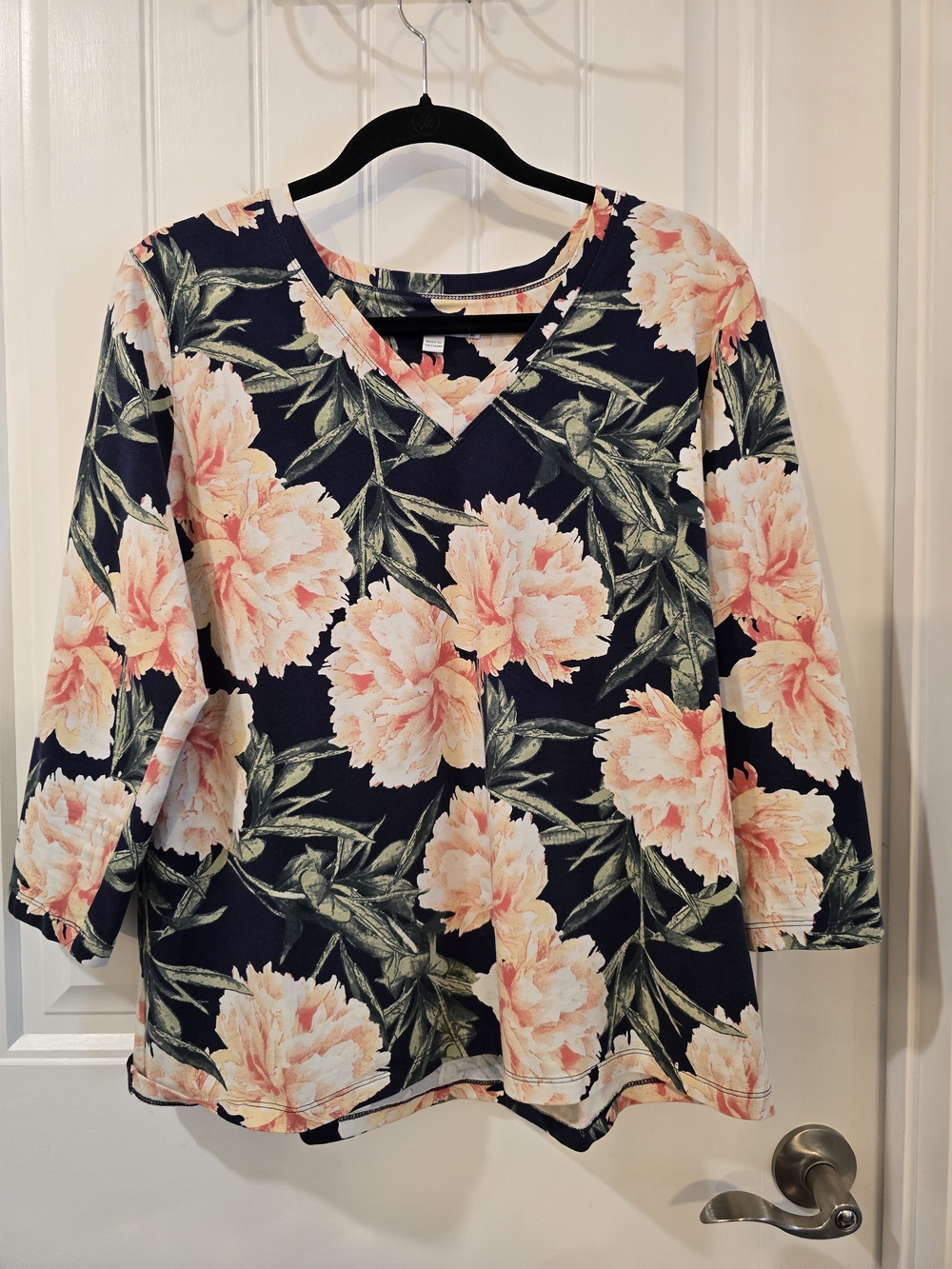 Chicos Floral V-Neck Women's Top